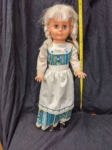 lot 115 image: Unmarked 23 Norway Doll