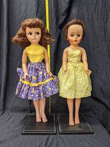 lot 116 image: Vintage Unmarked High Heel Fashion Dolls