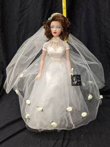 lot 119 image: Ashton Drake Galleries Gene in Monaco 1995 Mel Odom 15 Bride Doll