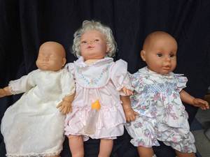 lot 101 image: Large Baby Dolls - Lissi, Irwin, AML