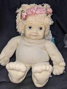 lot 158 image: Dreamsicles Plush Angel, New