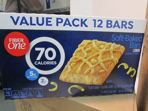 lot 113 image: Lemon and Granola Bars
