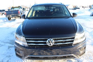 lot 7 image: 2018 Volkswagen Tiguan AWD - 1 OWNER - 41,719 Miles -  Remaining 6 Year  72,000 Mile Warranty - $28,350 Retail Value