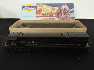 Penn Railroad Diesel Switcher Locomotive by Athearn