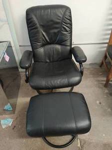 Palliser Leather Lounge with Ottoman