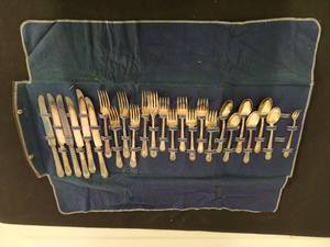Wm. Rogers & Sons Silverware Set with Fabric Case