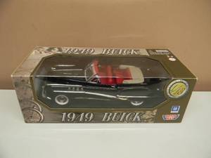 lot 5 image: MOTOR MAX - 118 SCALE 1949 BUICK CONVERTIBLE - GREAT PIECE - NEW IN BOX - SEE PICTURES