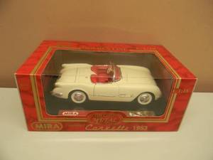 lot 9 image: MIRA - 118 SCALE 1953 CORVETTE CONVERTIBLE - GREAT PIECE - NEW IN BOX - SEE PICTURES