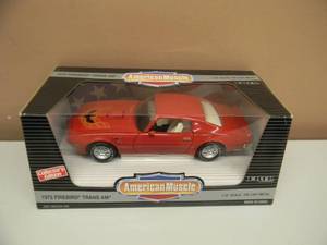 lot 18 image: AMERICAN MUSCLE  ERTL COLLECTORS EDITION - 118 SCALE 1973 FIREBIRD TRANS AM - AWESOME GREAT PIECE - NEW IN BOX - SEE PICTURES