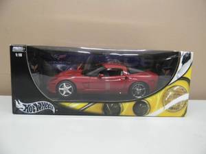 lot 32 image: HOT WHEELS 118 SCALE 2004 CHVROLET CORVETTE C6 , WORLD PREMIERE JAN. 4, 2004 DETROIT OPERA HOUSE 20122500 - NEW IN BOX - CRAZY AWESOME PIECE - SEE PICTURES