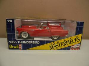 lot 39 image: REVELL 118 SCALE MASTERPIECES DIE CAST 1955 THUNDERBIRD - NEW IN BOX - GREAT PIECE - SEE PICTURES