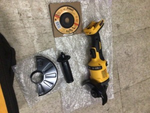 DEWALT FLEXVOLT 60-Volt MAX Cordless Brushless 4-12 in. - 6 in. Small Angle Grinder
