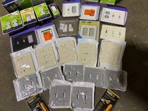 Various Kinds of Leviton, Wemo & More Brands of Outlets, Smart Outlets, Outlet Finishes & More. Various Conditions. See Pictures