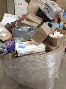 lot 2 image: PALLET OF MIXED  ITEMS