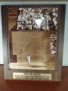 Signed Willie Mays Photo Plaque