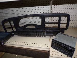 lot 35 image: Parts for a GMC 2001 Pickup