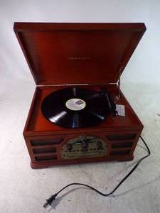 lot 41 image: Crosley Entertainment System Radio, CD, Record Player all in one with Vintage Look