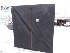 lot 45 image: 4 x 6 Portable Fold up Fish House