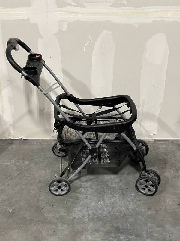 lot 59 image: Baby Stroller Cart