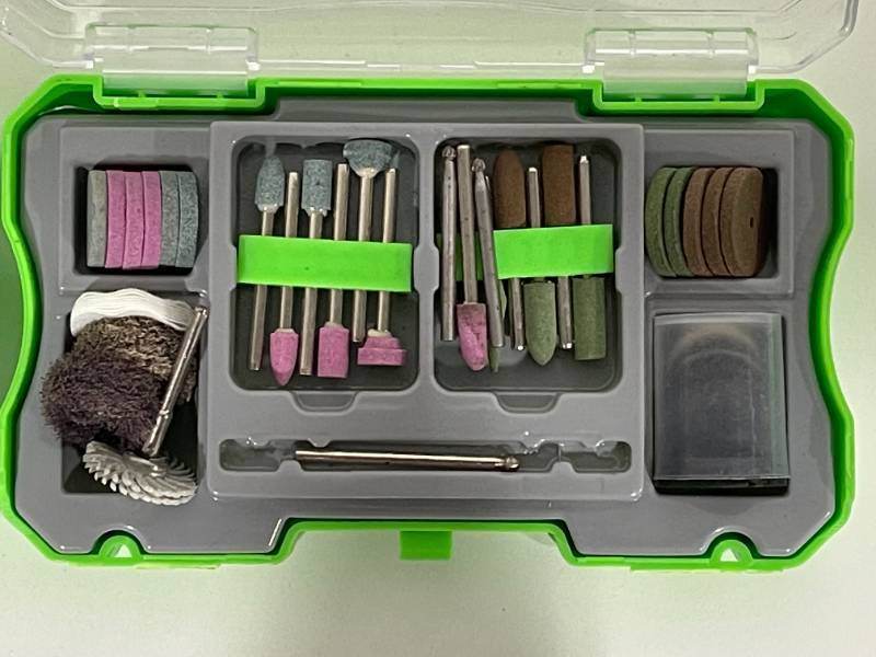 lot 26 image: Grinding Tool Set