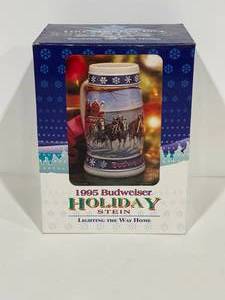 lot 3 image: 1995 Budweiser Stein