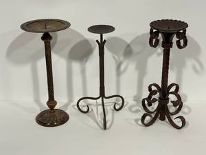 lot 80 image: Candle Holders