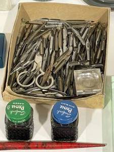 lot 125 image: Vintage Fountain Ink Pen Items