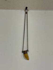 lot 73 image: Bear Claw on Chain