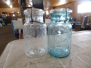 2 Vintage Ball Ideal Jars with Lids