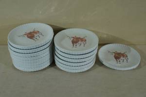 lot 239 image: Christmas Cow Reusable Melamine Plates