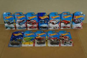lot 206 image: Hot Wheels Cars