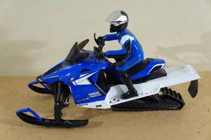 lot 198 image: Yamaha SR Viper Snowmobile Toy - Possible Dealer Exclusive