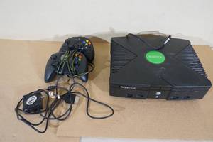 lot 184 image: Microsoft XBOX Video Game System