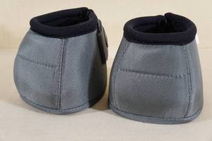 lot 166 image: Professionals Choice Bell Boots