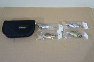 lot 132 image: 4 NEW Jointed Fishing Lures with Pouch