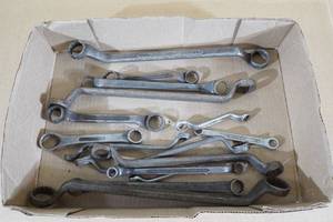 lot 117 image: Assorted Box End Wrenches - Offset