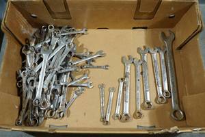 lot 118 image: Assorted Combination Wrenches - Some Craftsman