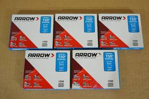 lot 112 image: Arrow T50 516 Staples