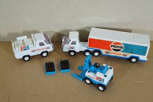 lot 84 image: Vintage Pepsi Cola Collector Toys