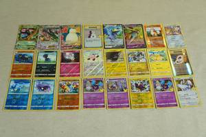 lot 145 image: Pokemon Full Art, Holo and Rare Cards - Venusaur EX