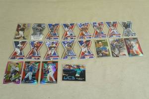 lot 104 image: Baseball Cards - Die Cuts, Inserts, Parallels