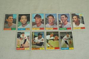 lot 92 image: 1961 Topps Baseball Cards - Twins, Zorro, Allison, Pascual, Stigman, Perry