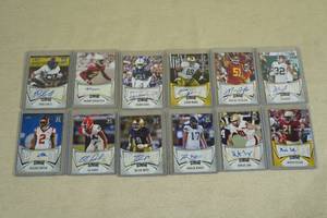 lot 71 image: Leaf Rookie Football Autograph Cards - Penei Swewll