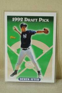lot 41 image: 1993 Topps Derek Jeter #98 Draft Pick Rookie Card