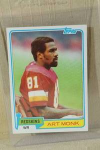 lot 35 image: 1981 Topps Art Monk #194 Rookie Card