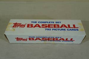 lot 25 image: 1988 Topps Baseball Complete Card Set