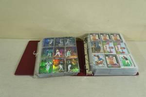 lot 134 image: Binder and Extra Pages of L80s to Mid 90s Baseball Cards