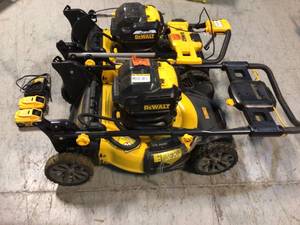 Lot of 2 21.5 in. 20-Volt MAX Lithium-Ion Cordless Battery Walk Behind Self Propelled Mower by DEWALT Customer Returns See Pictures