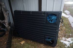 lot 57 image: Folding Collapsible Folding Fish House Sled