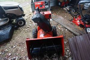 lot 12 image: Toro 826 Snow Blower